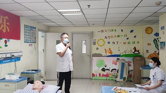 [成都癲癇病醫院]同場競技展風采！護士節，我院成功舉辦心肺復蘇技能大賽